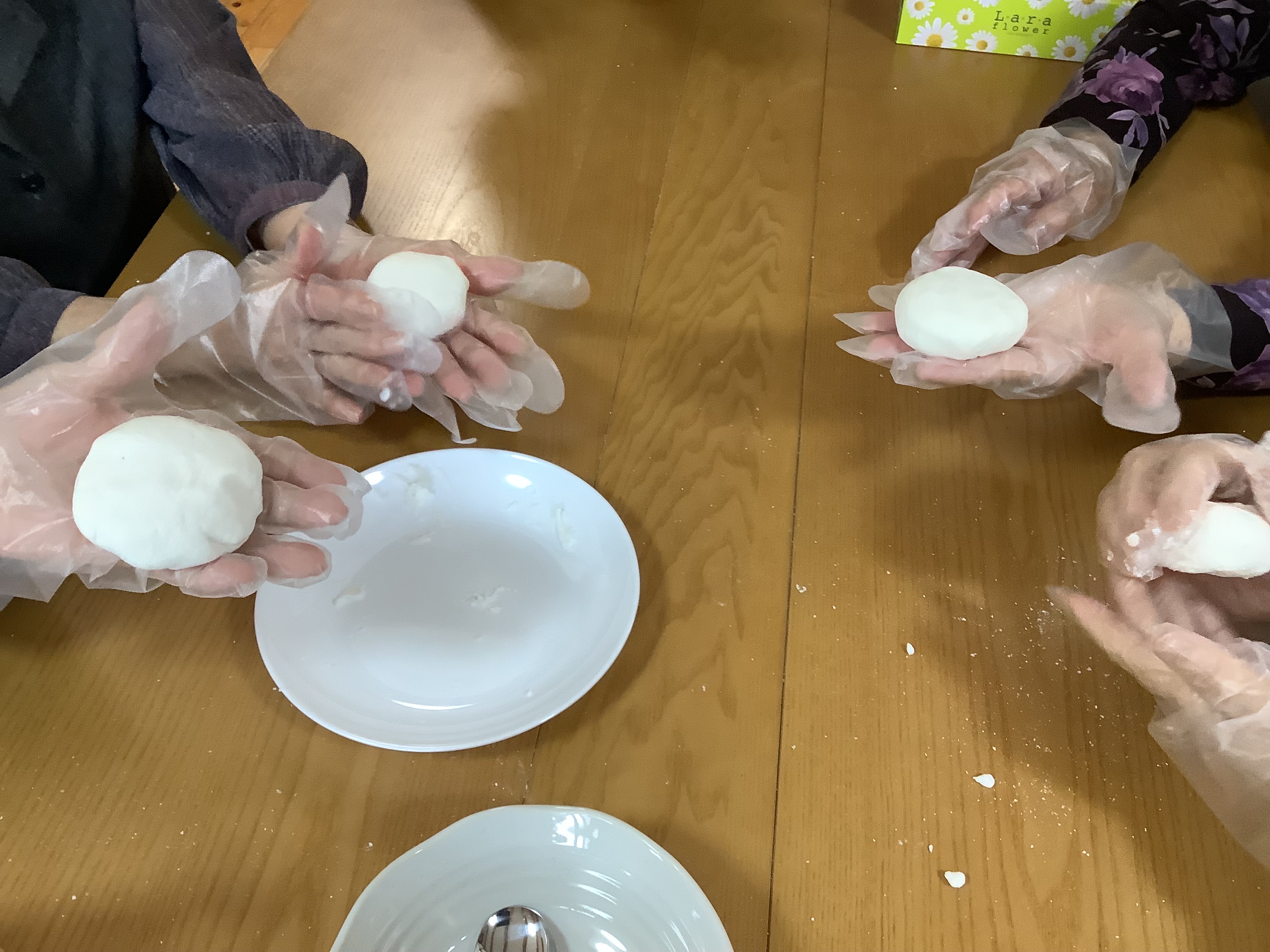 ツツジ狩りと柏餅作り